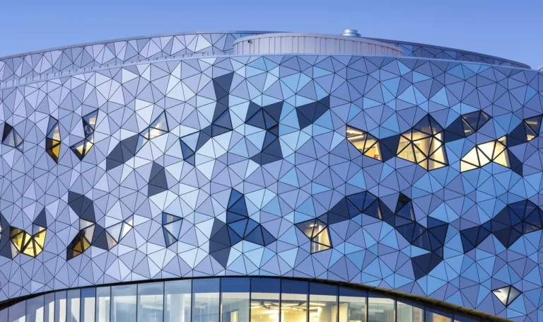 Best Glass Facade for Insulation: Engineering the High-Performance Envelope
